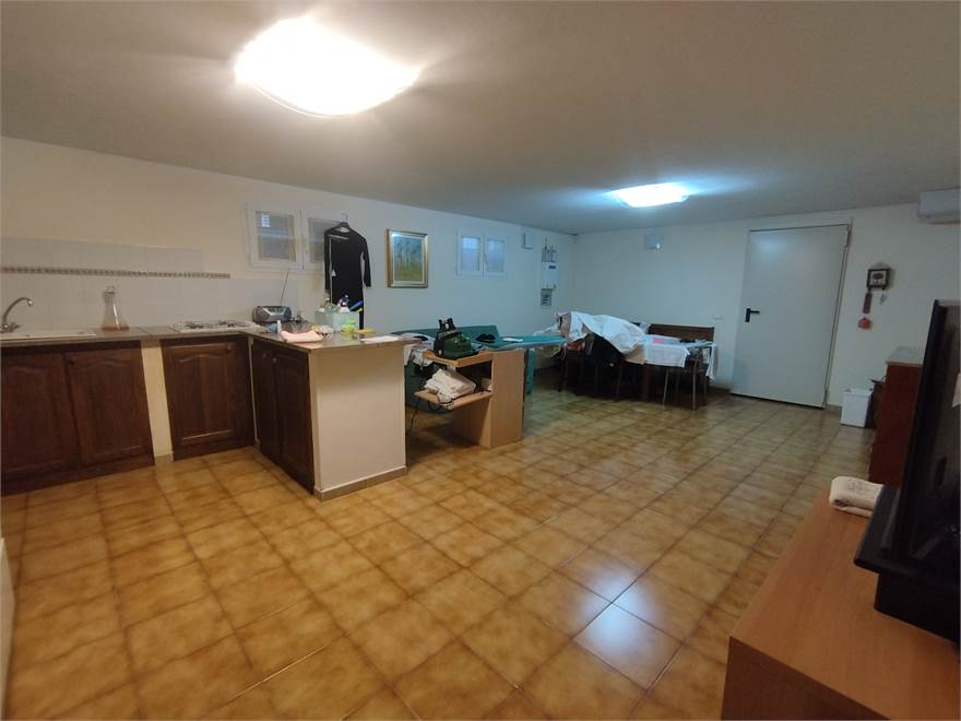 Photo 32